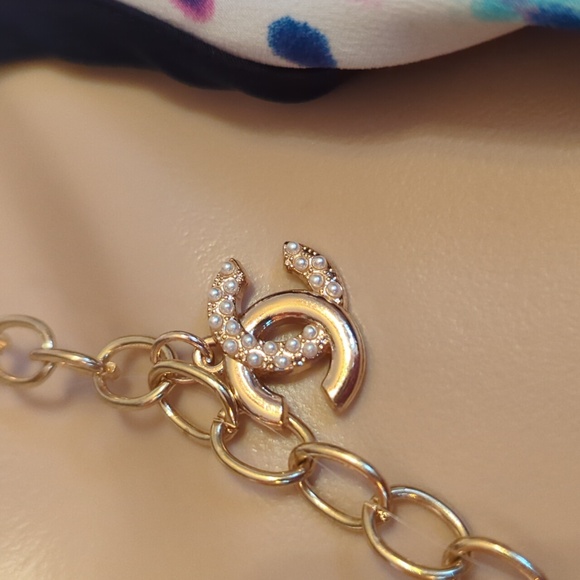 Chanel Charm Necklace - Picture 4 of 13